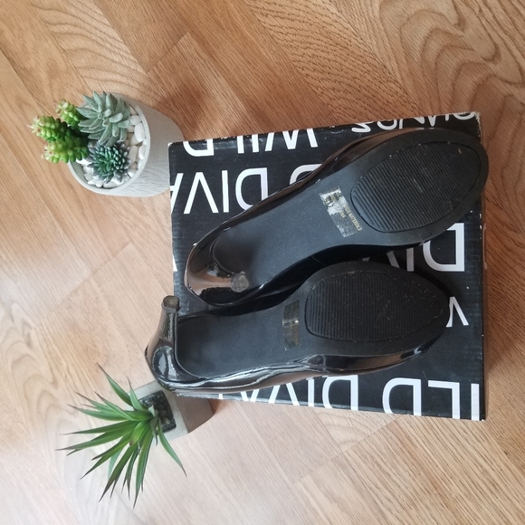 💕Black Wild Diva Peeptoe Heels💕 - Picture 5 of 8